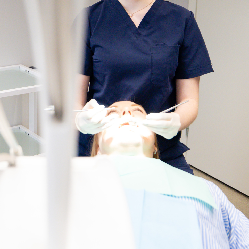 periodontologo paslaugos
